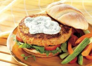 Quinoa and Pinto Bean Burgers with Yogurt Sauce | California Olive Ranch