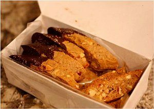 Chocolate-Dipped Almond and Anise Biscotti | California Olive Ranch