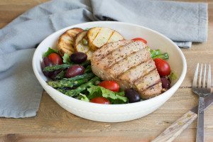 Grilled Tuna NiÃ§oise Salad | California Olive Ranch